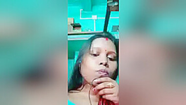 Bhankar Choadi Xnxx - Today exclusive desi bhabhi showing her big ass and pussy part 1 indian sex  video