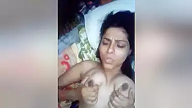 Desi Bhabhi Sucking Her Boobs And Fucked