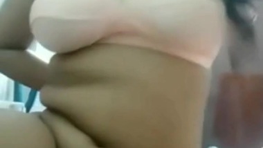 Sexy Videos Most Best Sil Todna - Beautiful sexy girl showing and fingering indian sex video