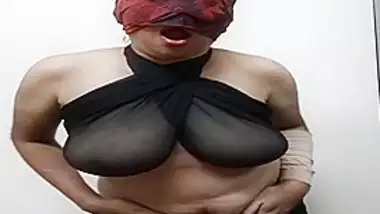 Indian Stepaunty Showing Her Huge Tits And Ass