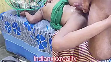 Xxx Jabardasti Vali - Bartan bechne wali ko ghar me bula kar jabardasti chod diya indian sex video