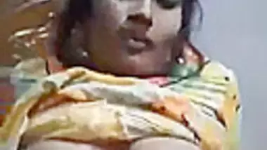 Bf New Sex Vidio Sisbro Pinplex - Indian bhabhi having threesome with husband 8217 s friends indian sex video