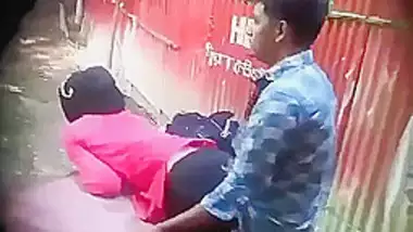 Petticoat Utha Ke Chut Chatni Video - Indian girlfriend fucking in park indian sex video