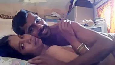 Xnxxpz Hd Video Com - Sexy bangladeshi aunty in erotic action with secret lover indian sex video