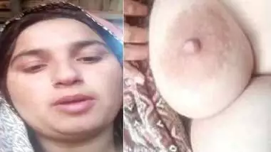 Pashto Xvi Xxx - Paki pashto bhabhi seducing with big boobs indian sex video