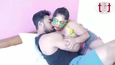 Hardbodied throat fucked desi indian sex videos on Xxxindianporn.org