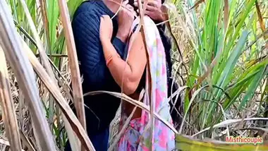 A couple fucks outdoors on the sugarcane farm indian sex video