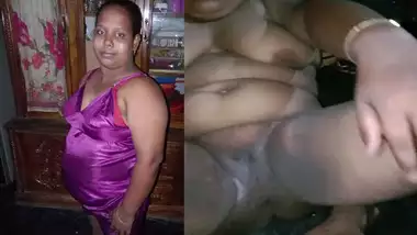 Mature bhabhi big boobs pressing and pussy fuck