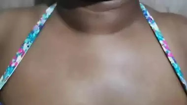 Mom Tamil milf playing with her huge boobs and...