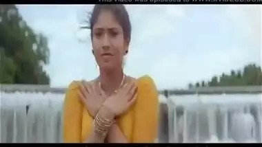 Sangavi beautiful boob Showing scenes