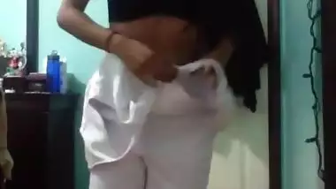 Sexy desi babe stripping for her BF video
