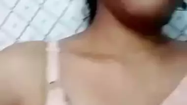 Naked village girl viral desi fingering pussy