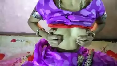 Bhabhi ki Jhant wali chut ko chodte hue Indian xxx film