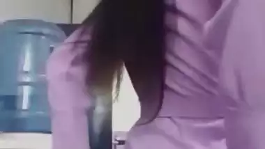 Srilankan girl showing boobs and ass in tuition class