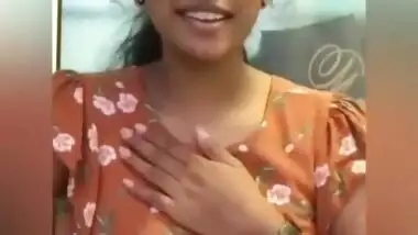 Tamil Tiktok reshma tempting big boobs cleavage