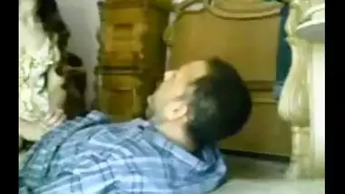 Indian xxx sex video of Kashmiri Zara bhabhi ki chudai