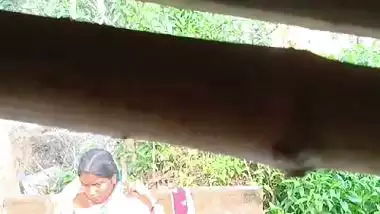 Bhabhi outdoor bath caught on hidden sex cam