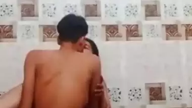 DDesi fatty bhabi fucking with young devar