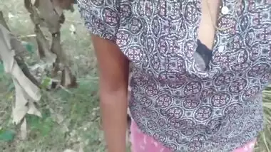 Sri lanka RISKY OUTDOOR Jungle Sex with hot girl