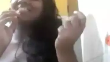Lankan Aunty on video call