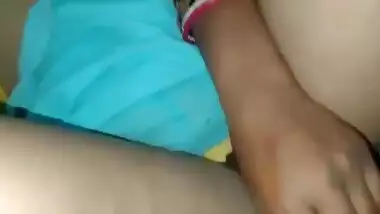 Village bhabhi fucking on floor