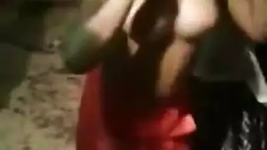 INDIAN TRANSGENDER NUDE DANCE IN PUBLIC