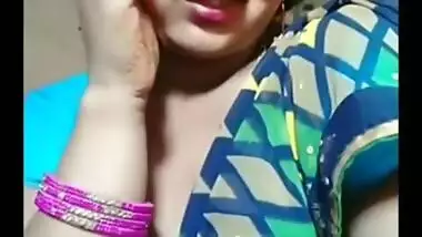 Sexy Muskan Tango boobs Show