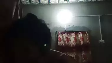 Desi Patna couple fucks and records their Bihari sex video