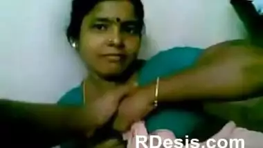 Bombay maid enjoy deep anal sex by desi owner