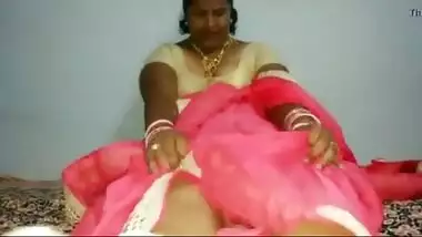 Big boobs mature aunty porn video on request