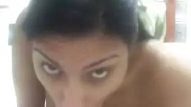 Horny Indian Bhbai Enjoy with Dildo