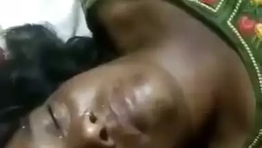 Poor Tamil maid takes her lover’s Indian cum in mouth