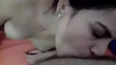 MMS Indian porn of desi bhabhi do handjob of devar