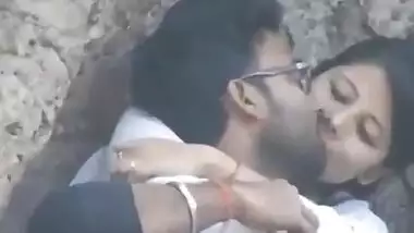 Indian love birds caught on hidden cam