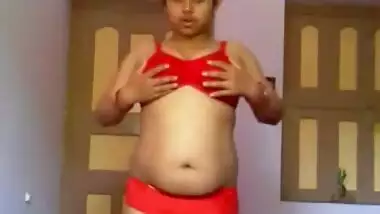 Sexy Mumbai Teen Making Her Naked Selfie MMS