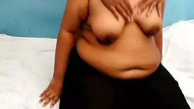 Bhabhi Ke Sat Devar Coda Cudi Kar Rahe Hain - Hindi Sex