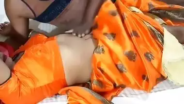 Desi Married Beauty Sucking And Fucking In New Saree - Indianhotcouple