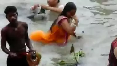 GANGA chubby stepaunties bathing