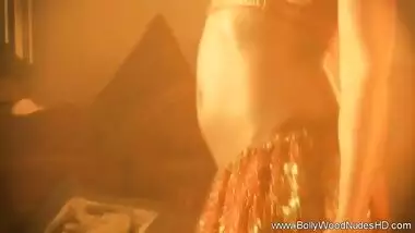 Sexy Arab Princess shows off.
