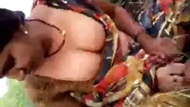 Village Aunty Exposing Big Boobs And Pussy