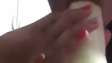 Desi girl fucking pussy dildo