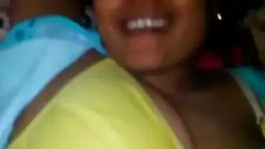 Desi bhabhi boobs and pussy exposed