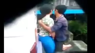 Desi young girl having an outdoor sex with her lover
