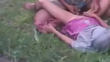 Indian porn vid of a village girl in jungle