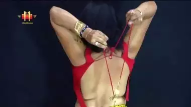 Top-rated Indian porn Milf Riya in a fashion shoot video