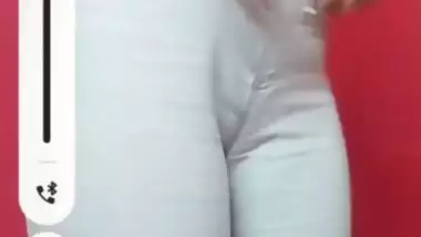 Young bhabhi pussy rubbing and fingering viral nude
