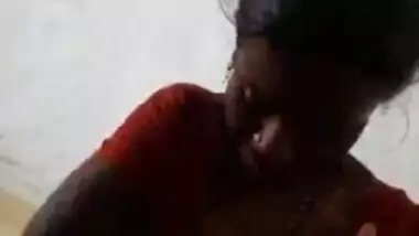 Tamil big boob maid exposing topless figure to house owner