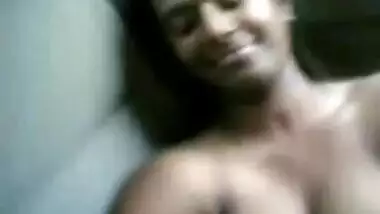 Topless And Sexy Tamil Maid Talking Naughty