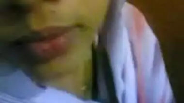 mallu girl gives tits to play 