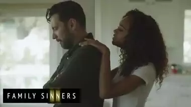 Family Sinners - Scarlit Scandal Gets Her Father In Law Tommy Pistol To Show Her His Tongue Skills